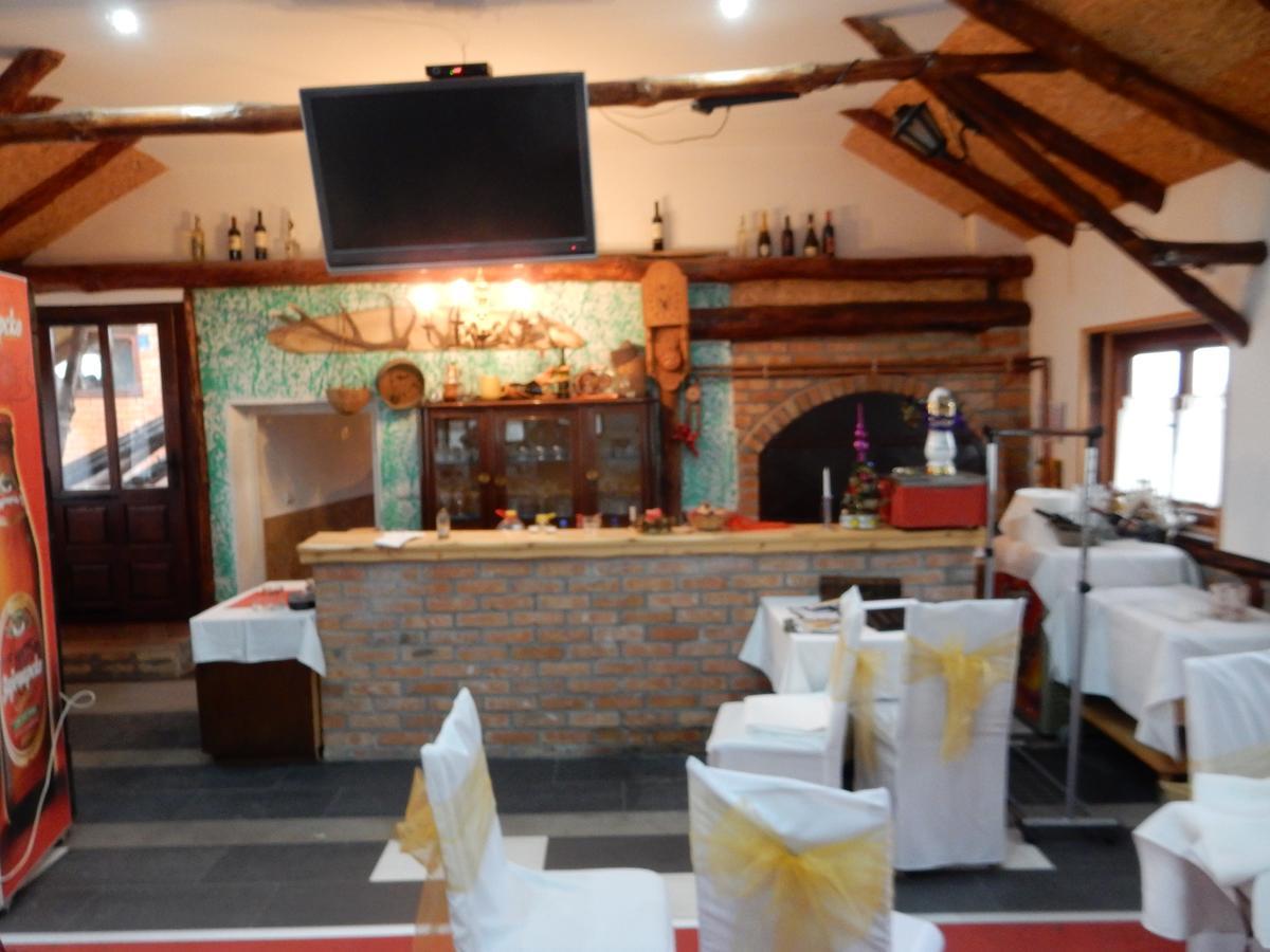 デスポトヴァツ Panorama Lomnica Bed & Breakfast エクステリア 写真